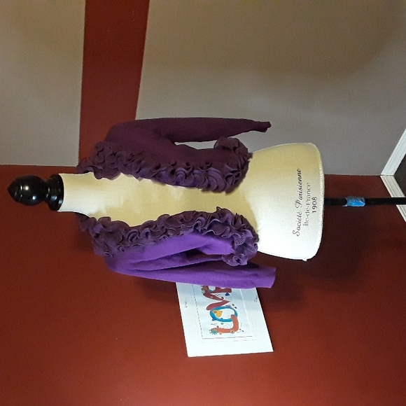 Beautiful Roman's sweater - Picture 8 of 8